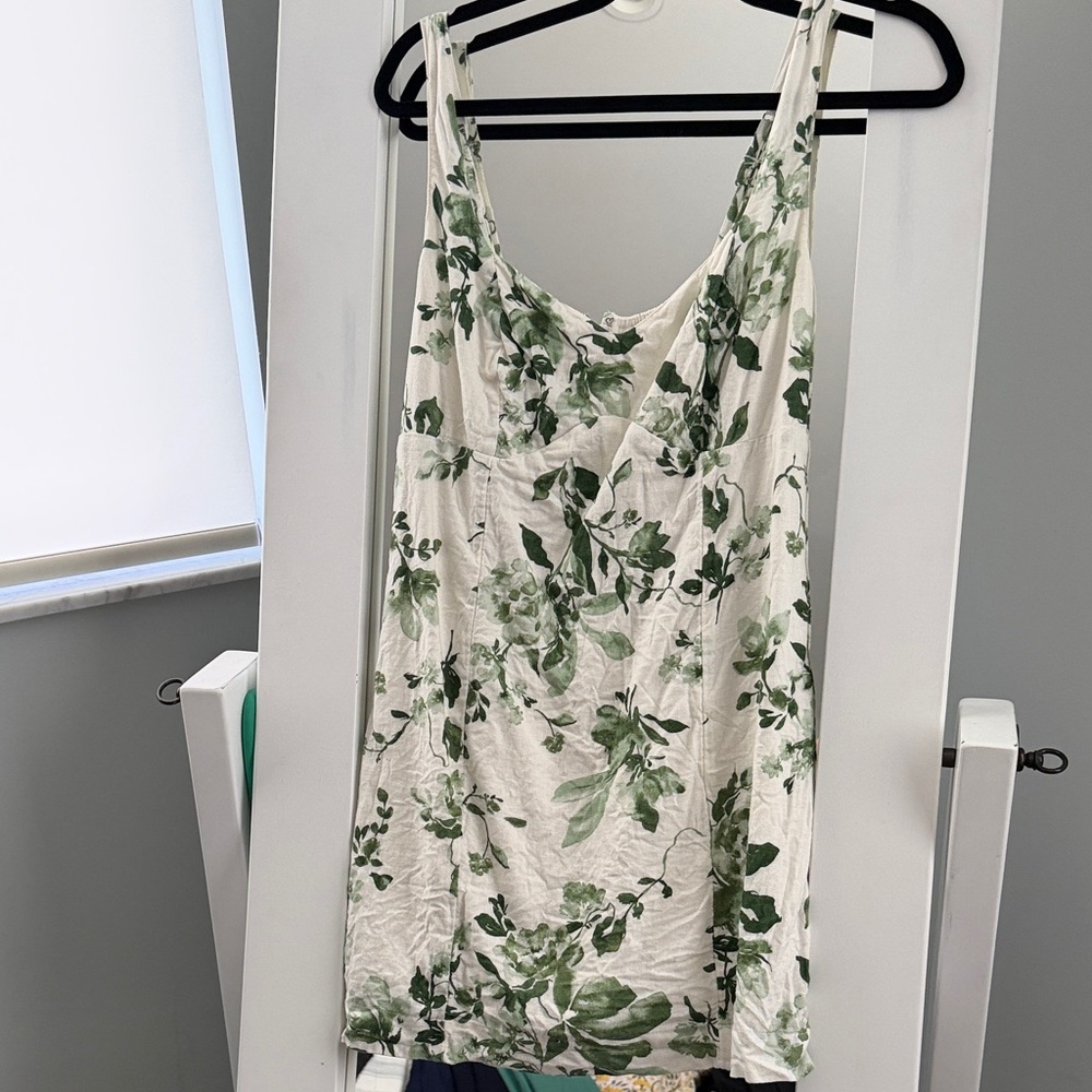 Abercrombie & Fitch Green and White Floral linen dress